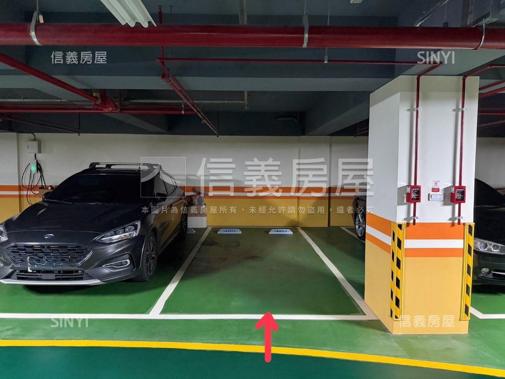 近Ａ１８新天地大３房車位房屋室內格局與周邊環境