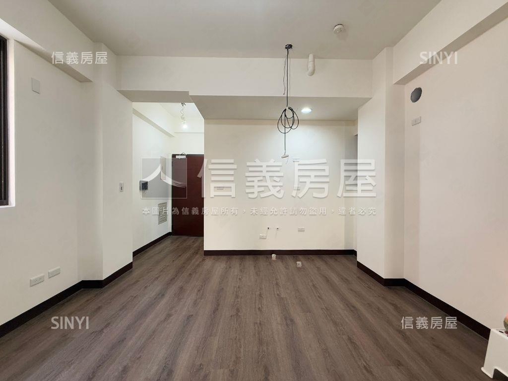 中正路全新電梯兩房房屋室內格局與周邊環境