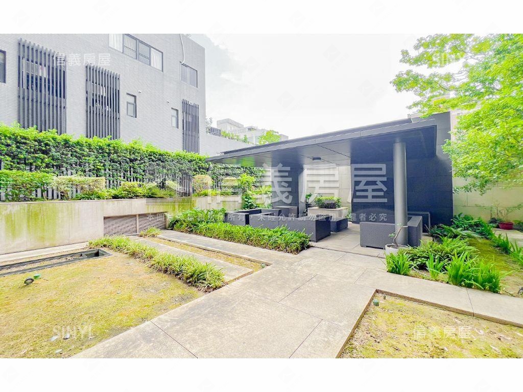 新業睿智三改二大空間房屋室內格局與周邊環境