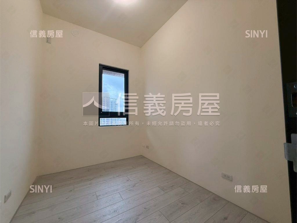 專任央北高樓兩房車位吉品房屋室內格局與周邊環境