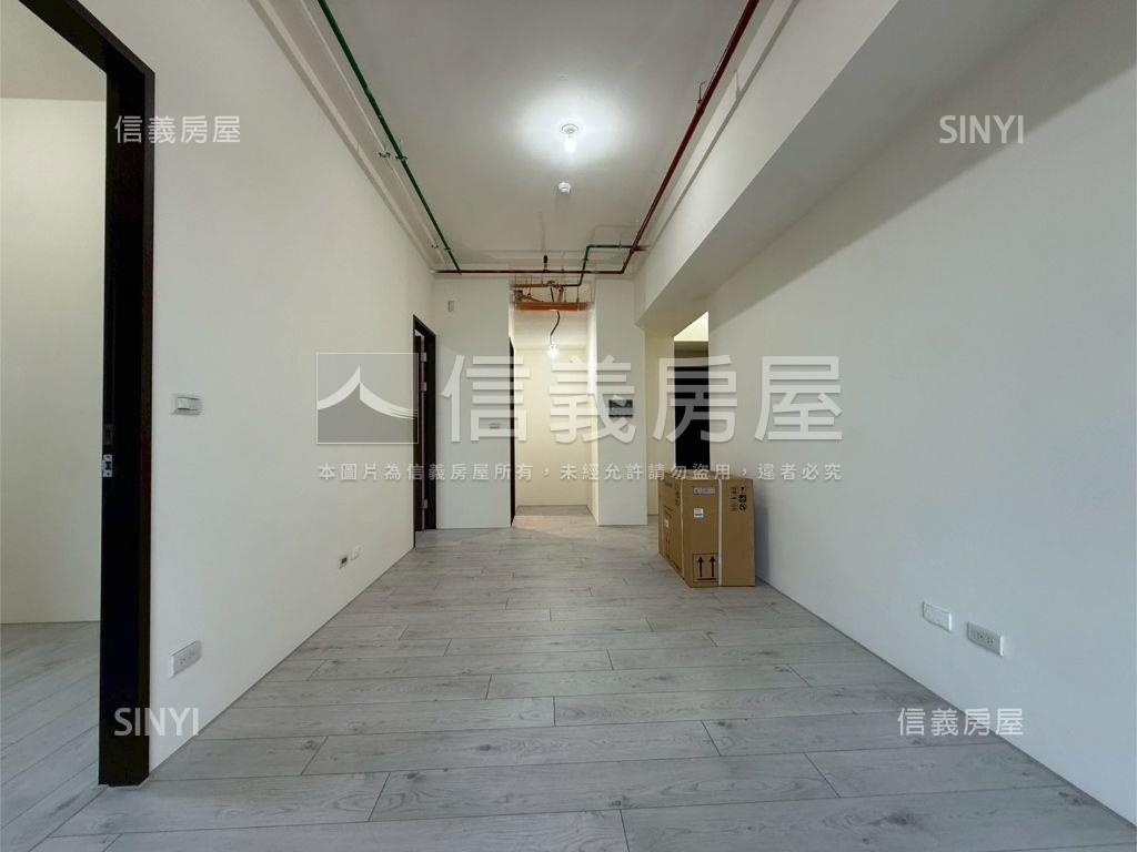 專任央北高樓兩房車位吉品房屋室內格局與周邊環境