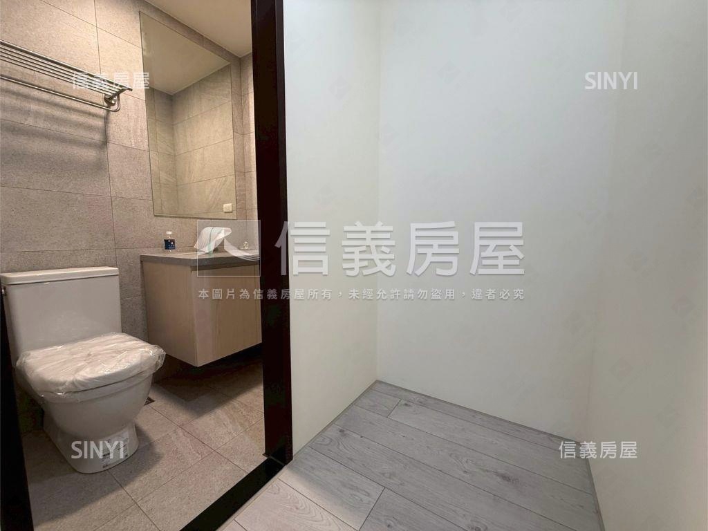 專任央北高樓兩房車位吉品房屋室內格局與周邊環境