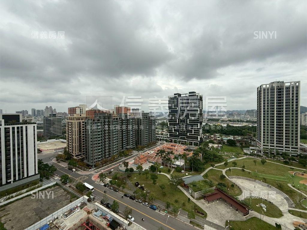 專任央北高樓兩房車位吉品房屋室內格局與周邊環境