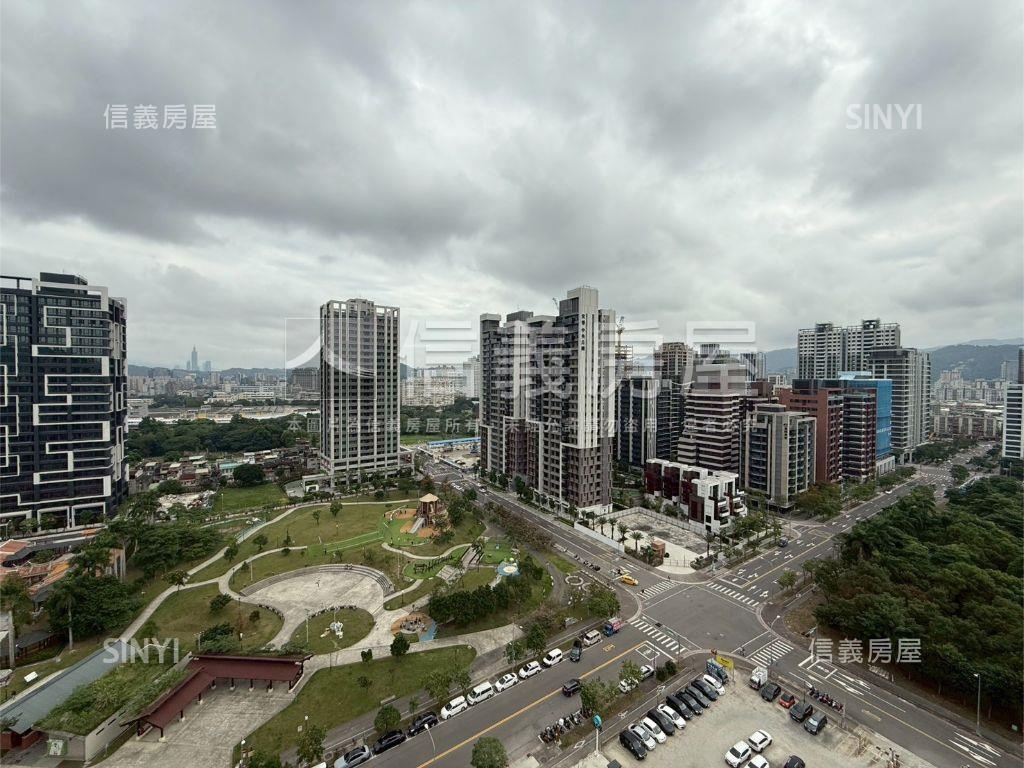 專任央北高樓兩房車位吉品房屋室內格局與周邊環境