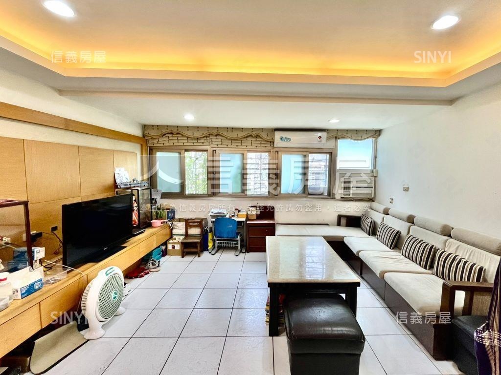 建北榮星美妝邊間三面採光房屋室內格局與周邊環境