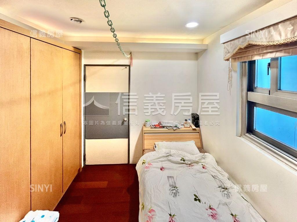 建北榮星美妝邊間三面採光房屋室內格局與周邊環境