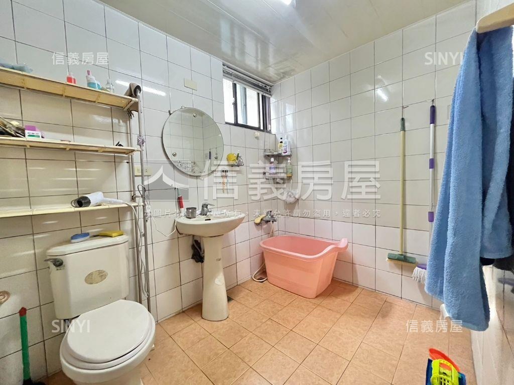 建北榮星美妝邊間三面採光房屋室內格局與周邊環境