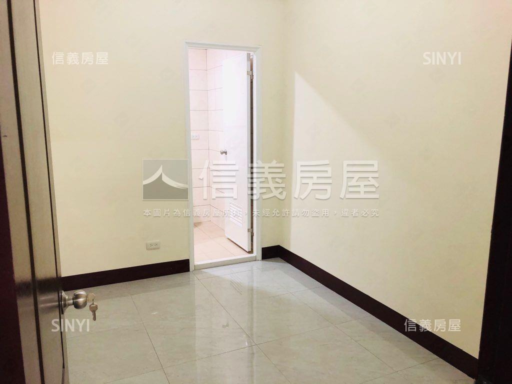 急售近北平商圈一樓公寓房屋室內格局與周邊環境