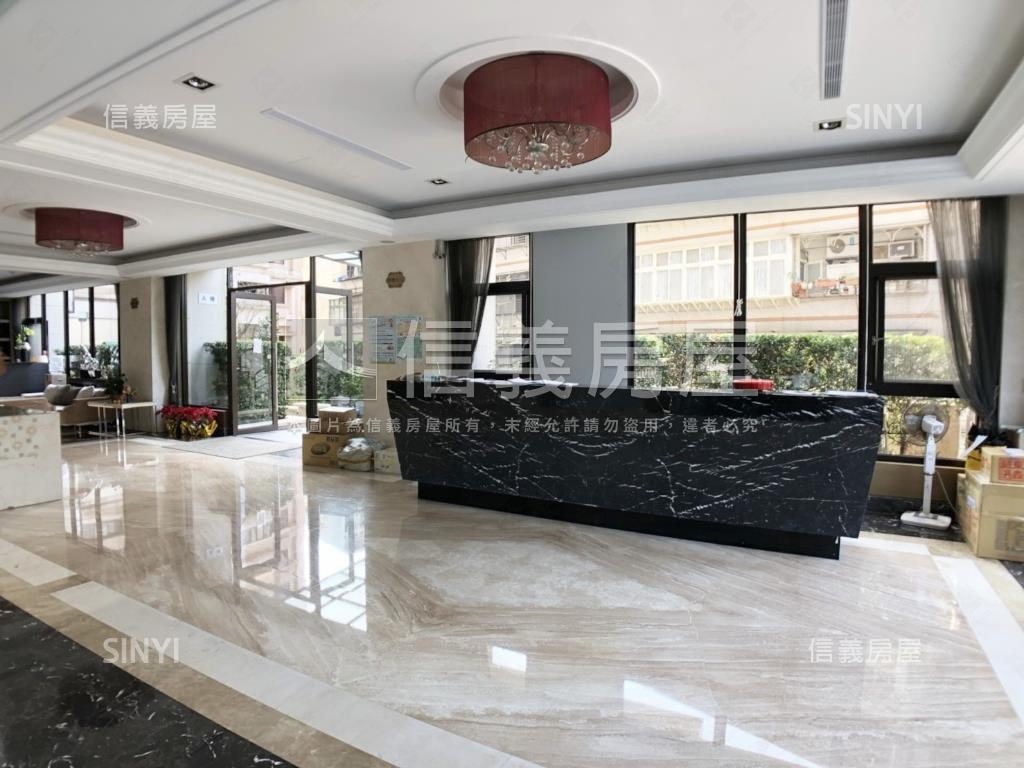 汐止稀有高樓毛胚大戶車位房屋室內格局與周邊環境