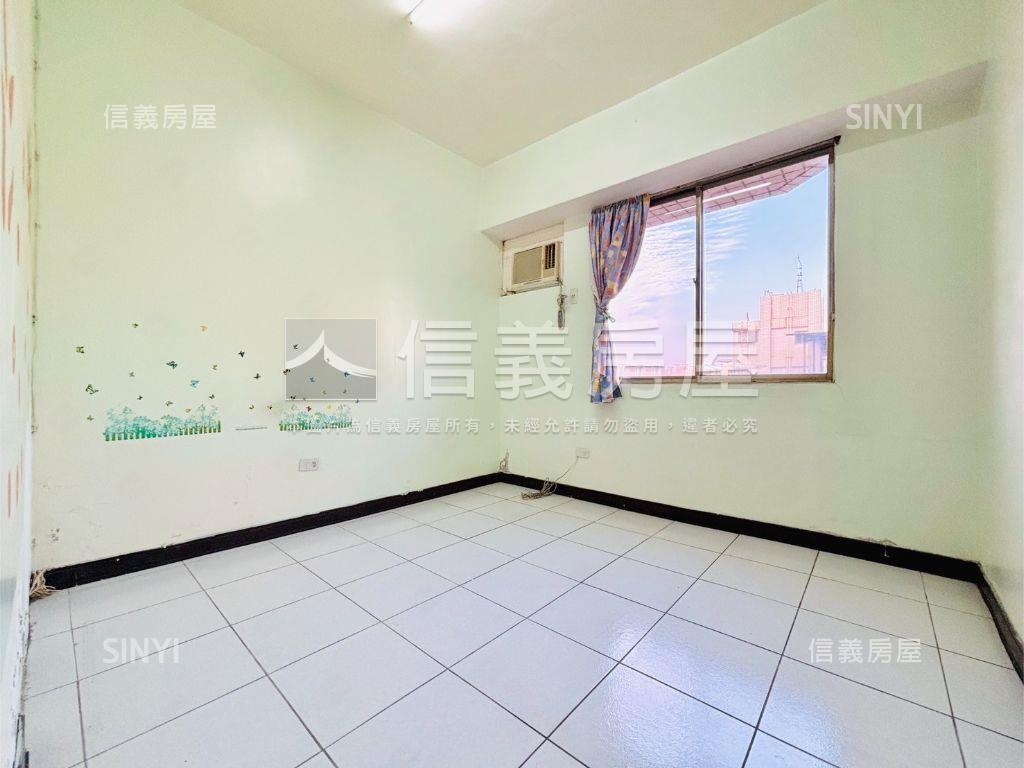 楠科園區公園旁四房車位房屋室內格局與周邊環境