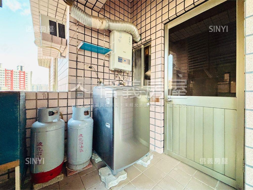 楠科園區公園旁四房車位房屋室內格局與周邊環境