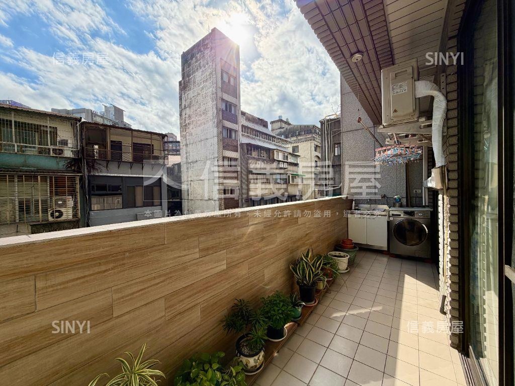 風和日麗京漾４米２美妝屋房屋室內格局與周邊環境