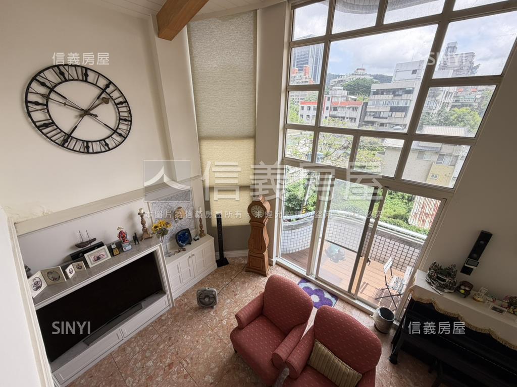 新北投美式鄉村美景樓中樓房屋室內格局與周邊環境