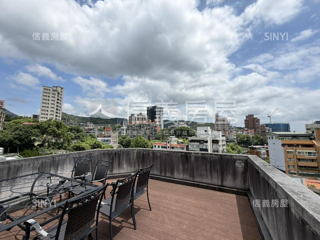 新北投美式鄉村美景樓中樓房屋室內格局與周邊環境