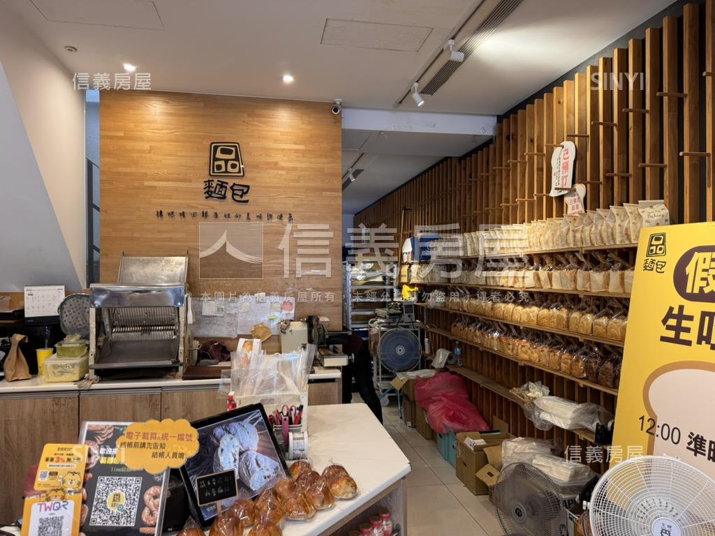 西區近綠園道收租透店房屋室內格局與周邊環境