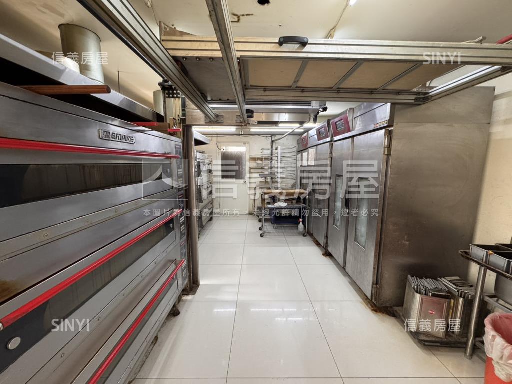 西區近綠園道收租透店房屋室內格局與周邊環境