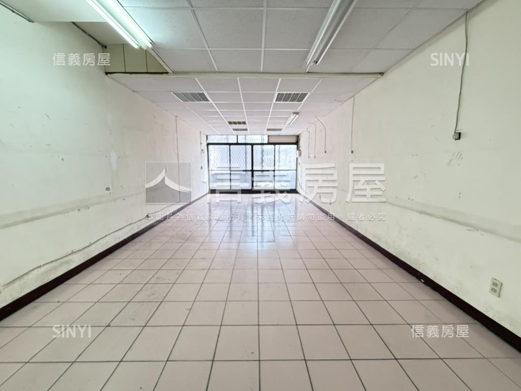 專任黎明路透店稀有釋出房屋室內格局與周邊環境