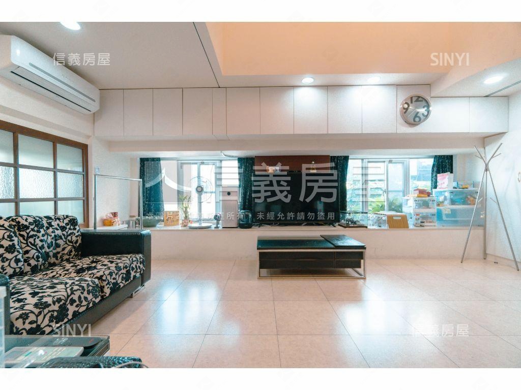 正開元路邊間金店面房屋室內格局與周邊環境