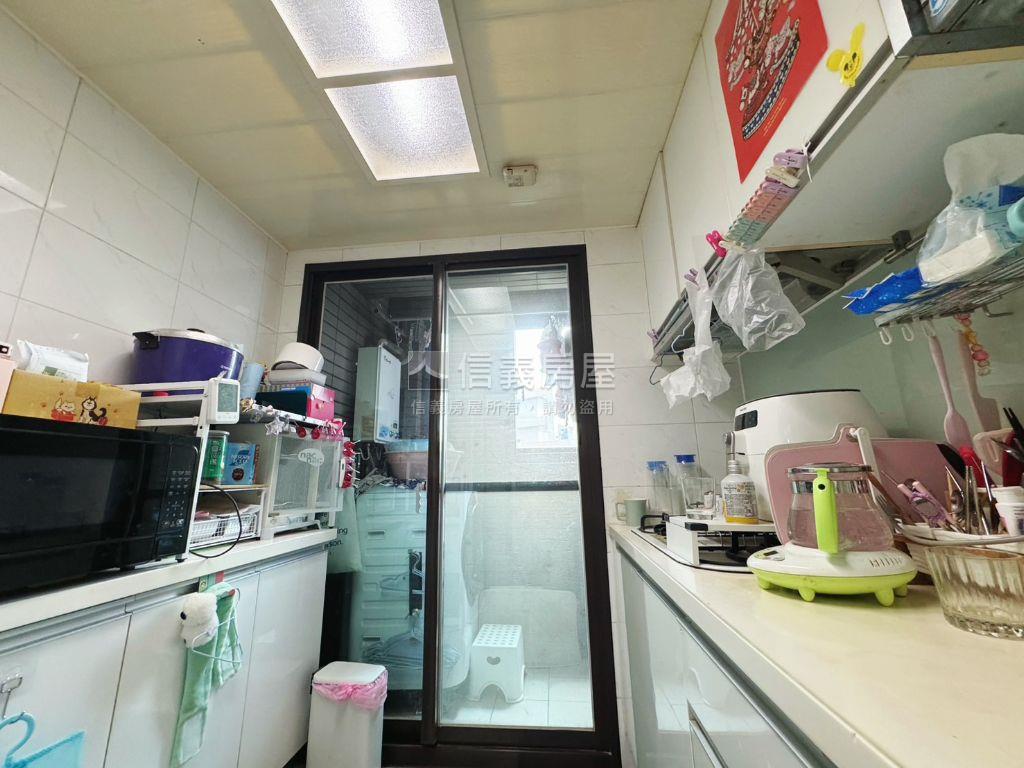 北區中國醫商圈兩房平車房屋室內格局與周邊環境