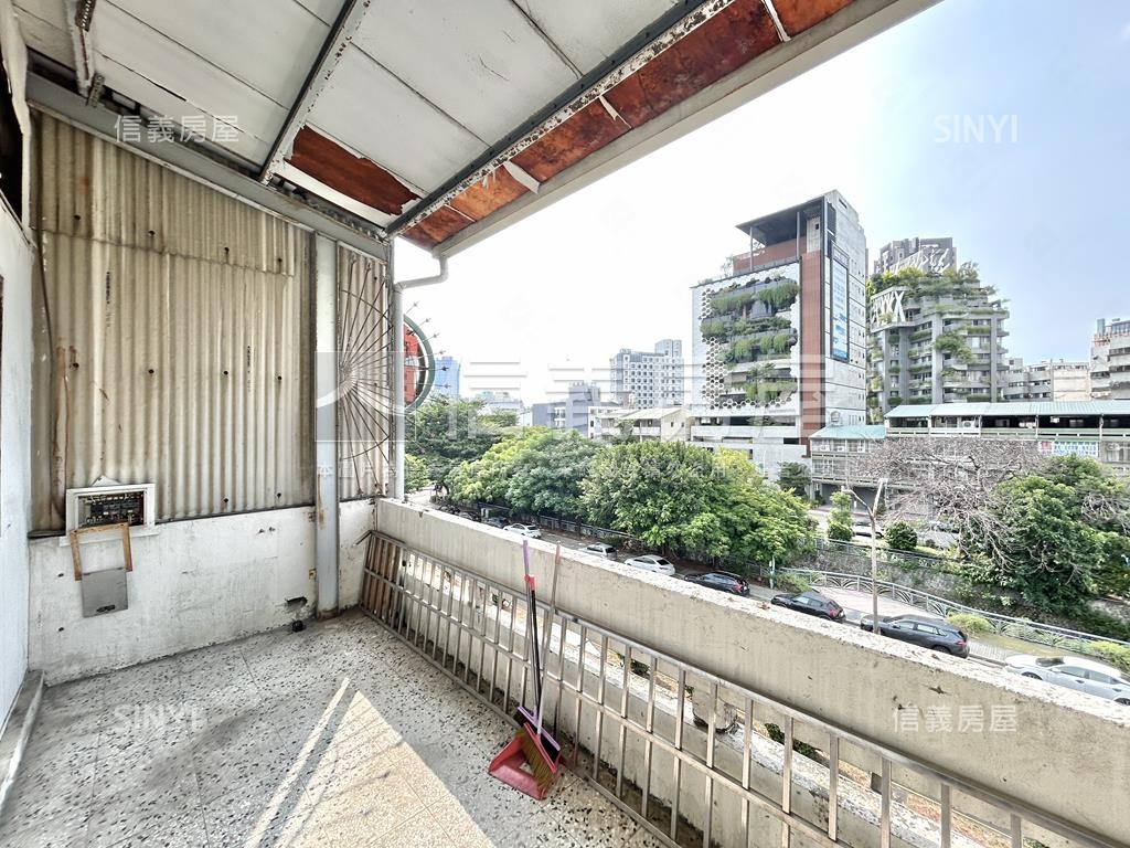 正五權路低總價商一透店房屋室內格局與周邊環境