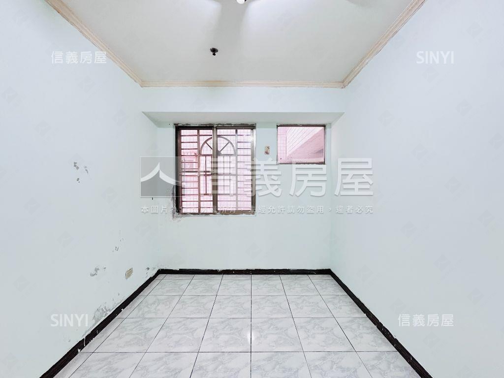 冠桃園方正三房車位房屋室內格局與周邊環境