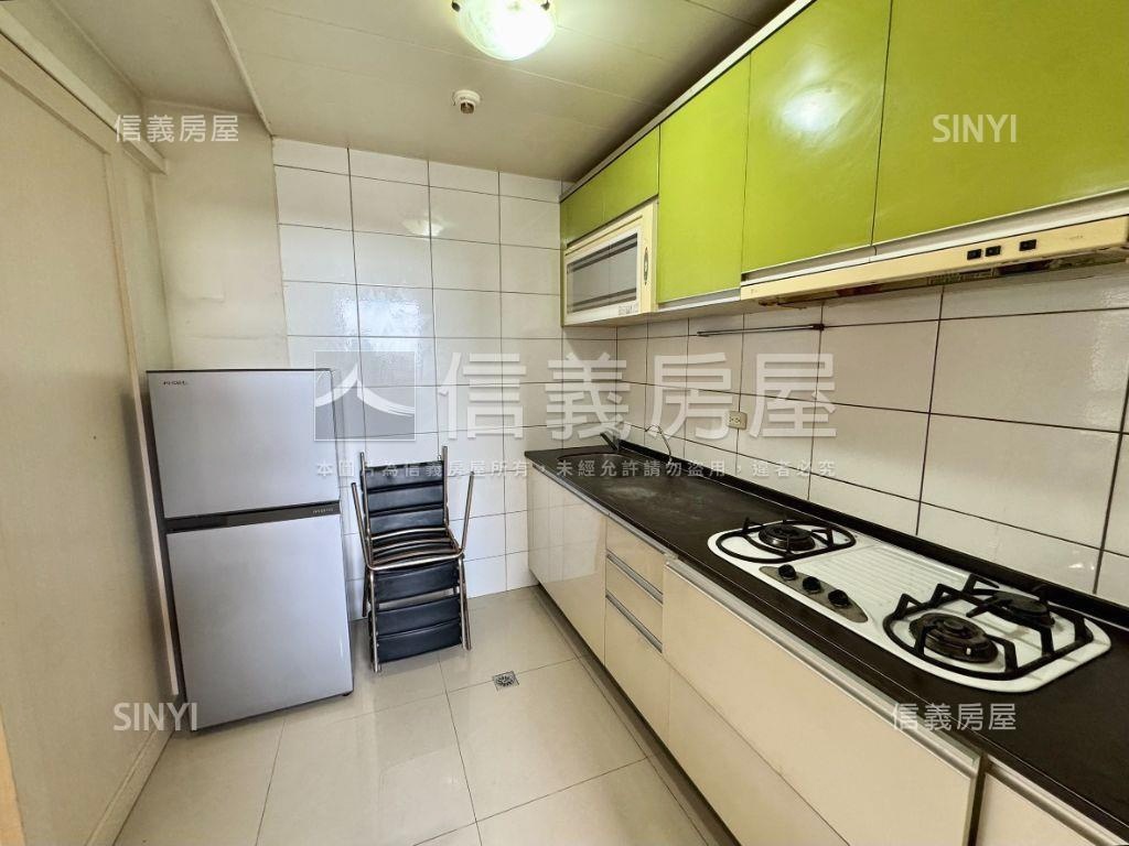 稀有釋出樂滿帝三房車位房屋室內格局與周邊環境