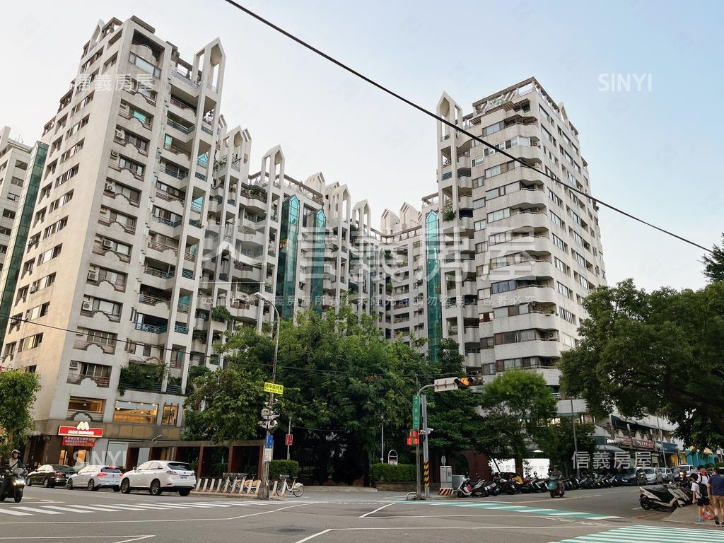 三采●四房●平車房屋室內格局與周邊環境