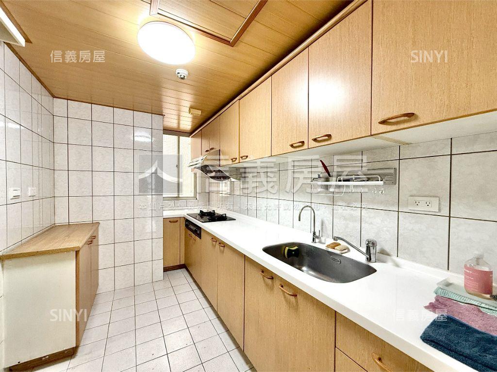 龍寶福華臻邸四房房屋室內格局與周邊環境