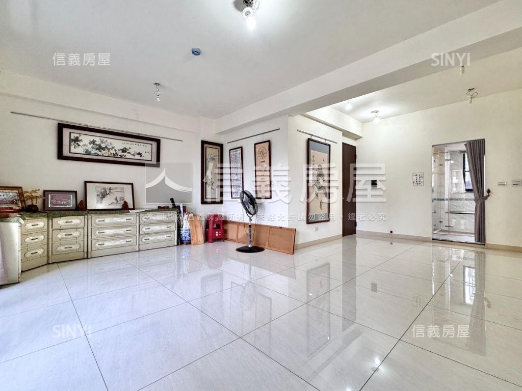 ６米面寬全新未住雙車墅房屋室內格局與周邊環境