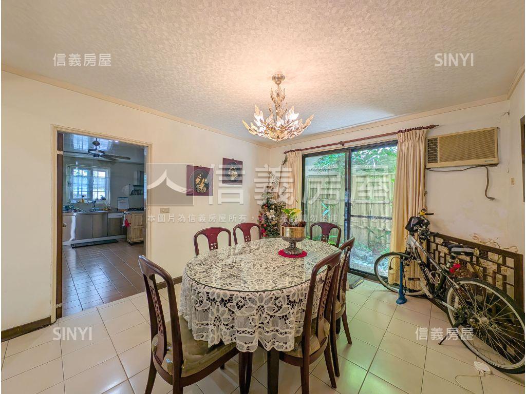 伯爵一代悠閒居住豪邸房屋室內格局與周邊環境