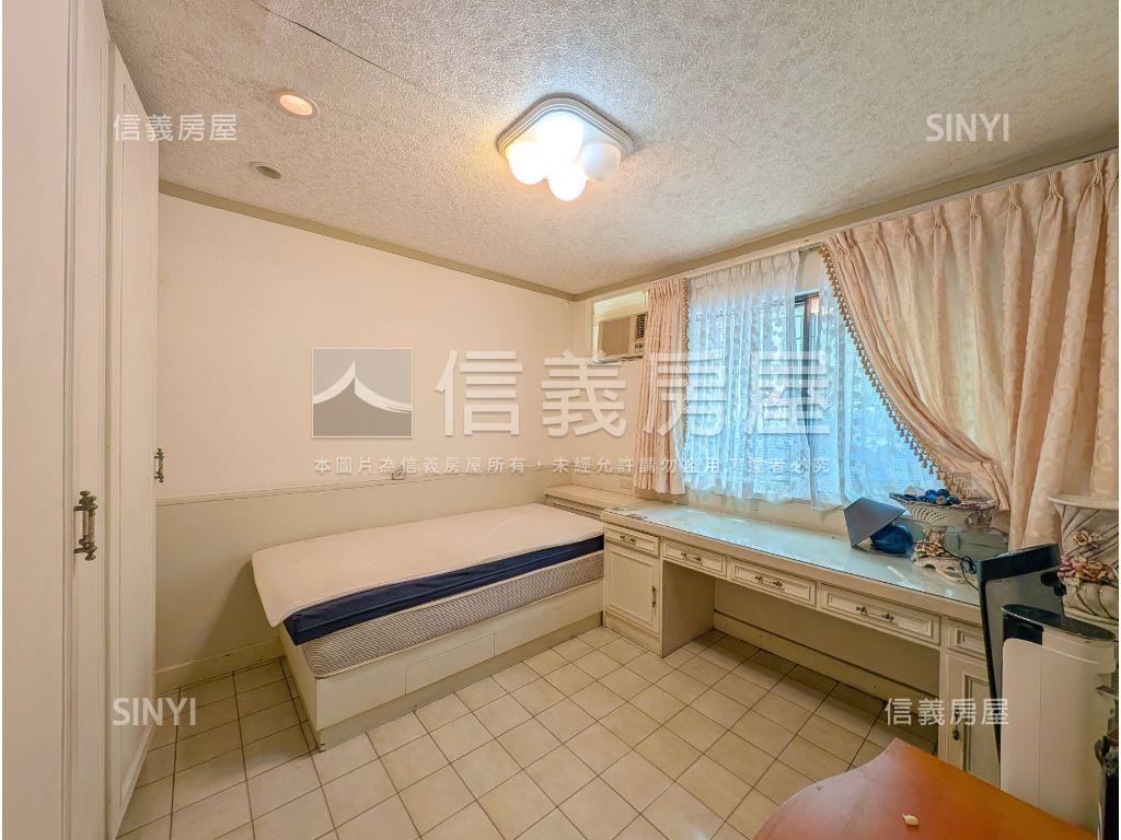 伯爵一代悠閒居住豪邸房屋室內格局與周邊環境