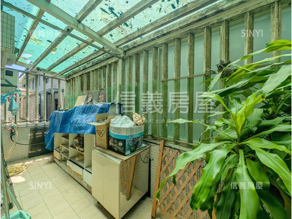 伯爵一代悠閒居住豪邸房屋室內格局與周邊環境