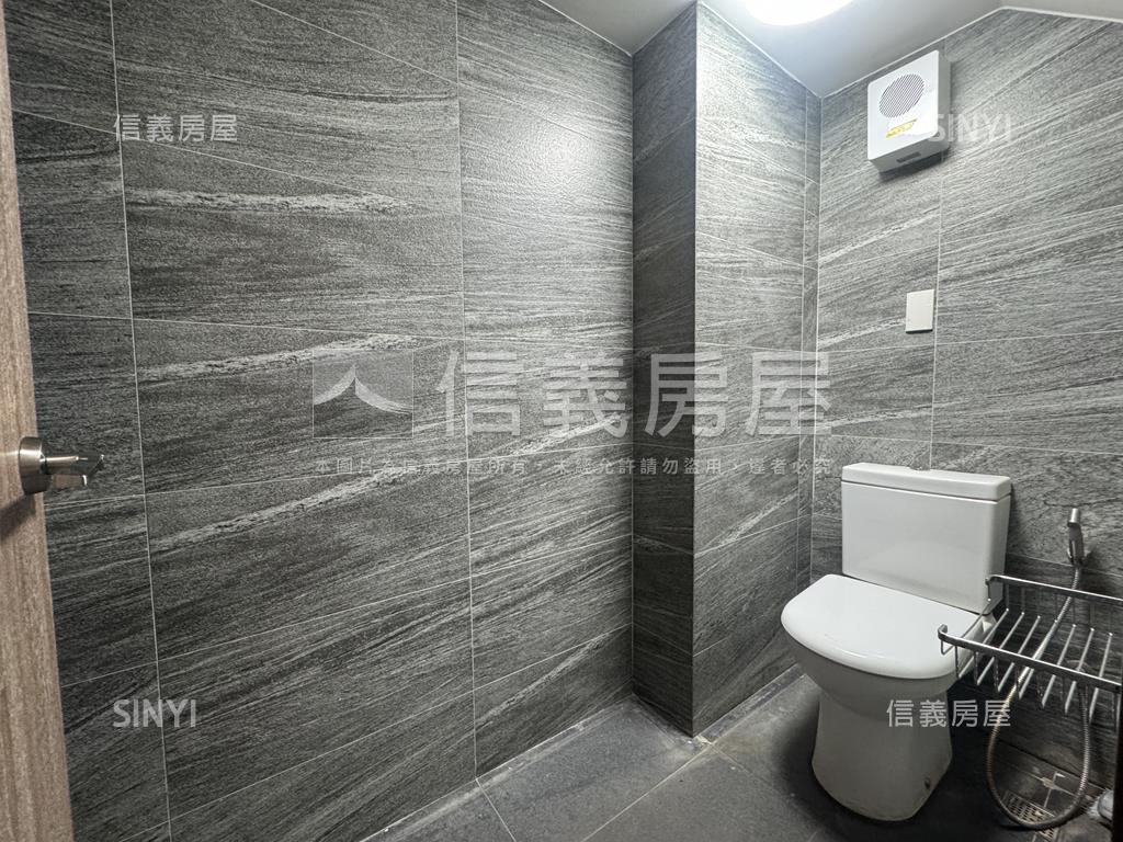 近文化中心寶睿市政金店面房屋室內格局與周邊環境