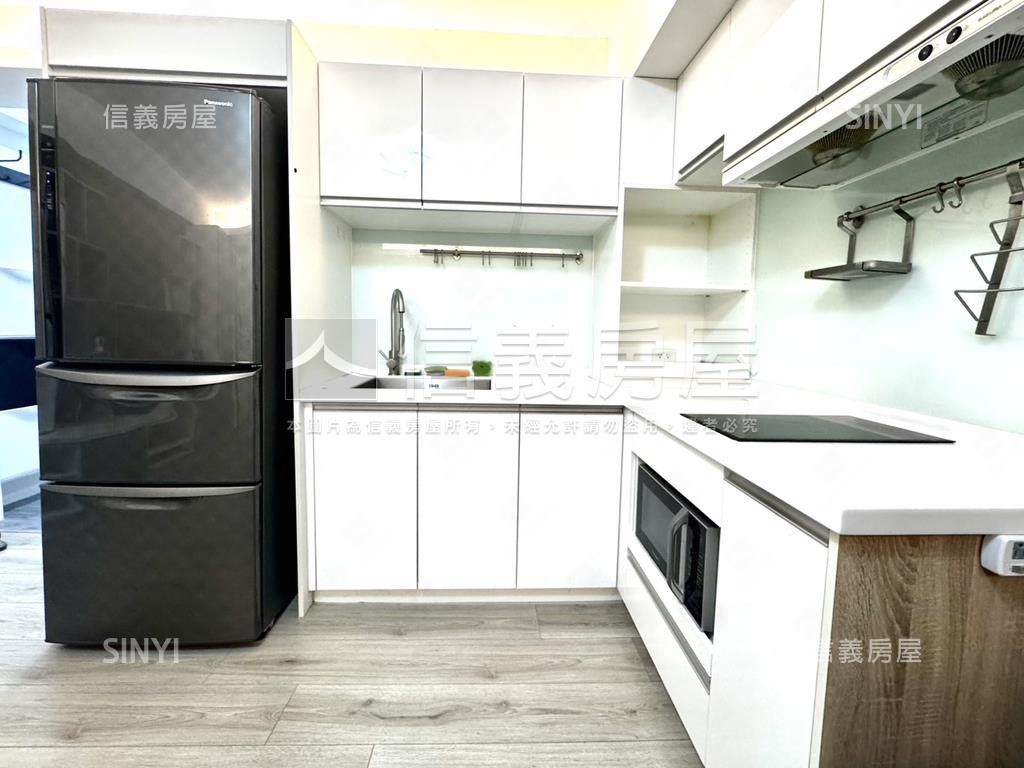 【新案】名人世界高樓１房房屋室內格局與周邊環境