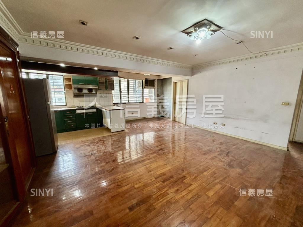 前金國小旁４房房屋室內格局與周邊環境