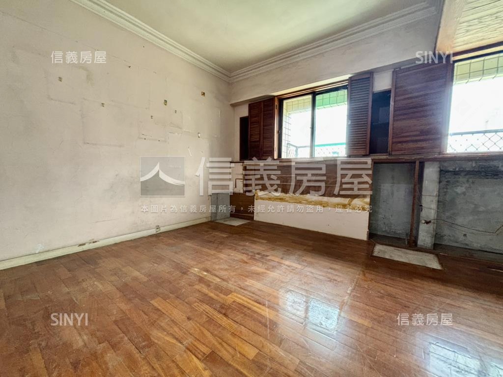 前金國小旁４房房屋室內格局與周邊環境