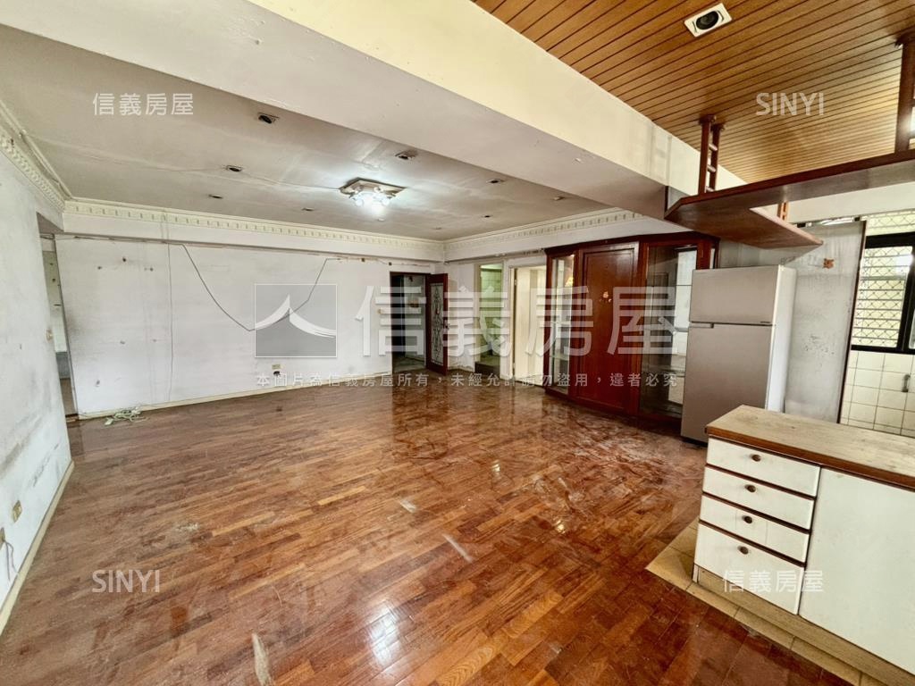 前金國小旁４房房屋室內格局與周邊環境