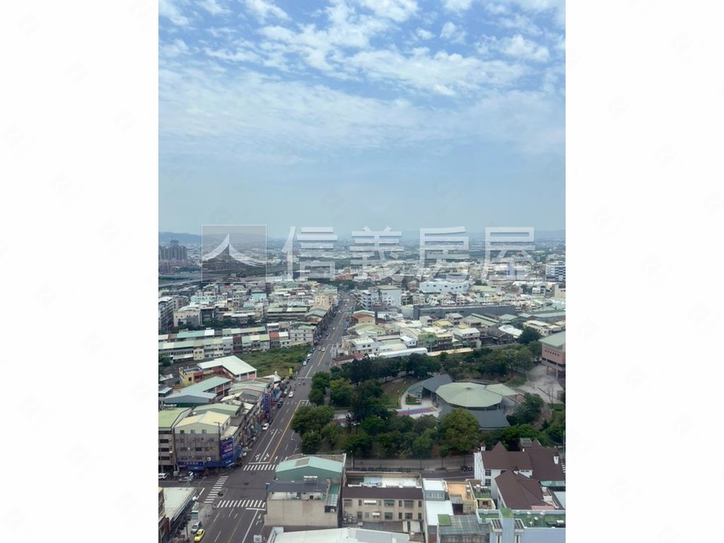 沅林築青帝王戶２房平車房屋室內格局與周邊環境