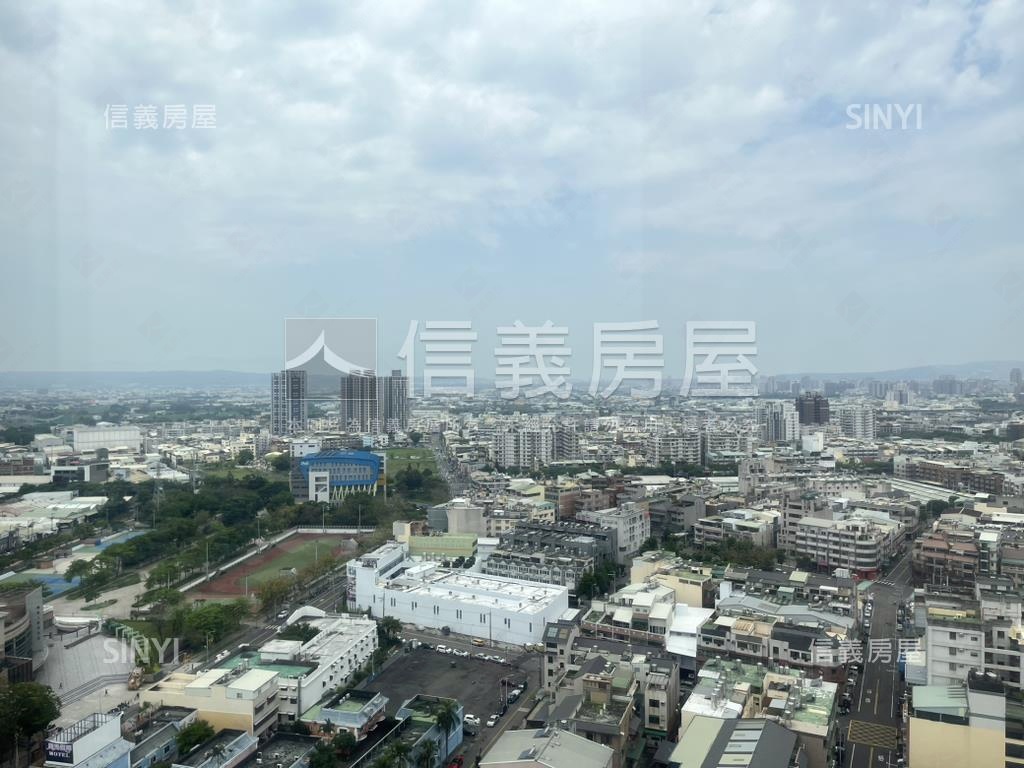 沅林築青帝王戶２房平車房屋室內格局與周邊環境