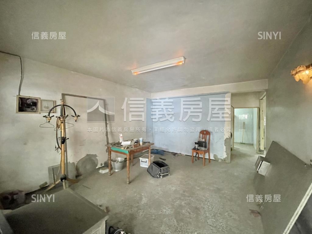 日光社區面寬傳統孝親透天房屋室內格局與周邊環境
