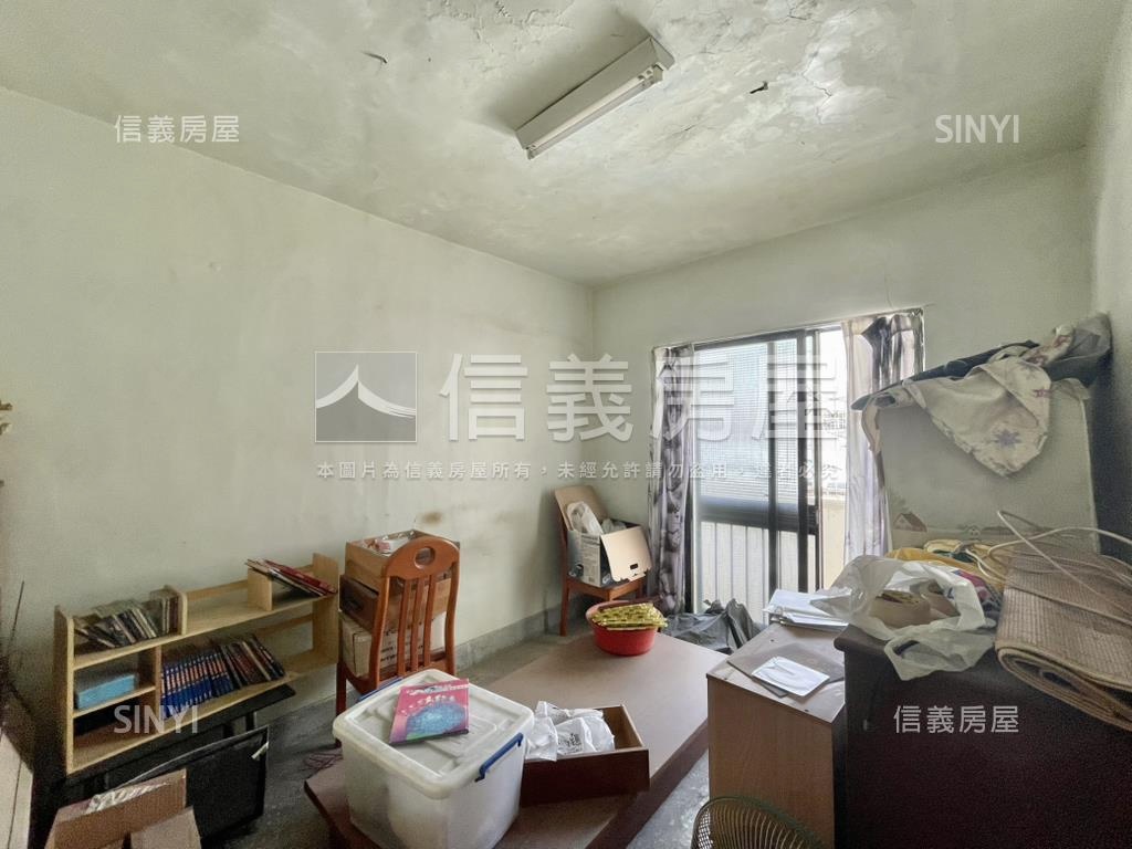 日光社區面寬傳統孝親透天房屋室內格局與周邊環境