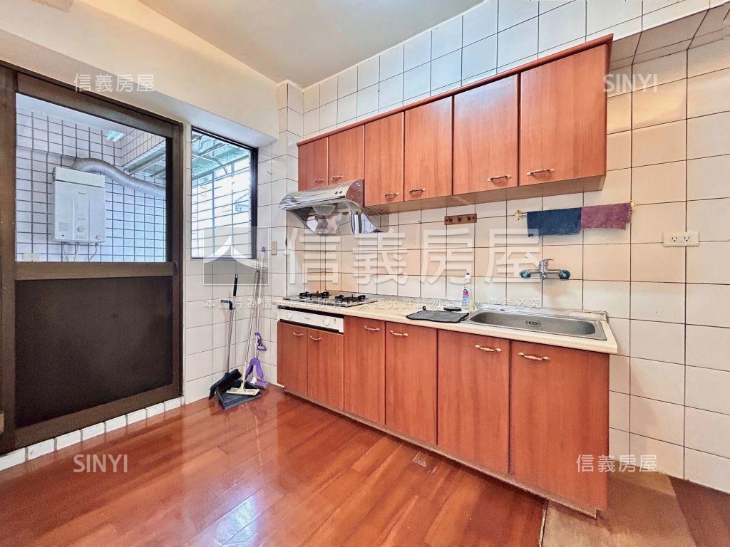 東興大業學區四房附車位房屋室內格局與周邊環境