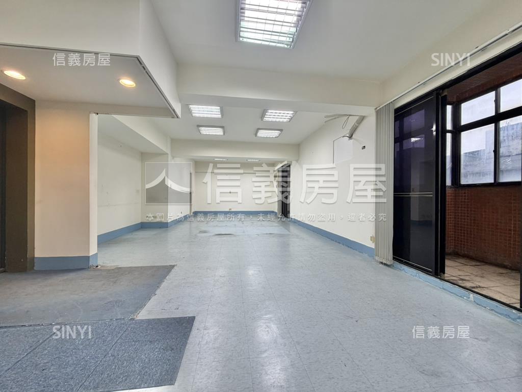國品高樓有管理近捷運房屋室內格局與周邊環境