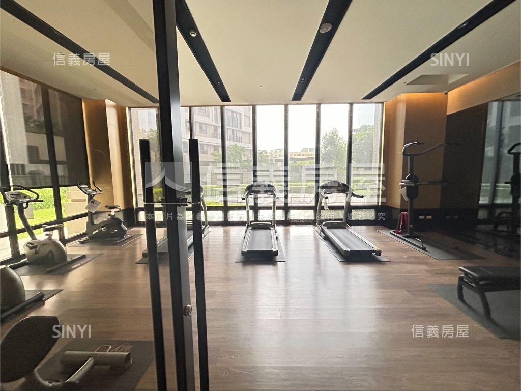 雙子星｜近捷運三房平車房屋室內格局與周邊環境