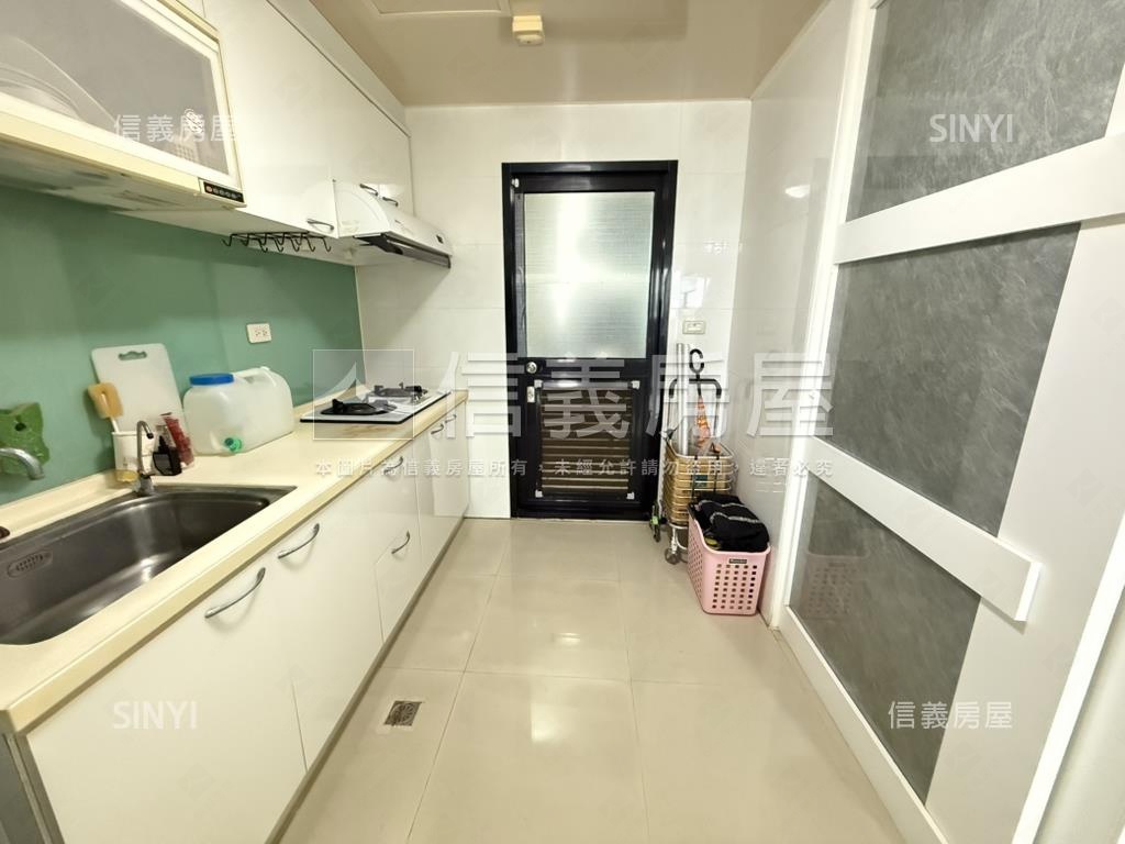 帝標˙面忠孝˙視野美屋房屋室內格局與周邊環境