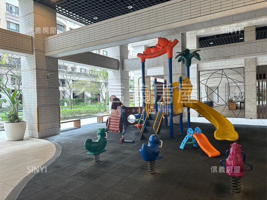 國際湯城美裝潢宅房屋室內格局與周邊環境