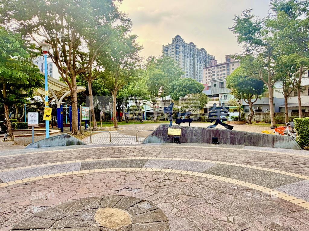 中壢。面公園。獨院別墅房屋室內格局與周邊環境