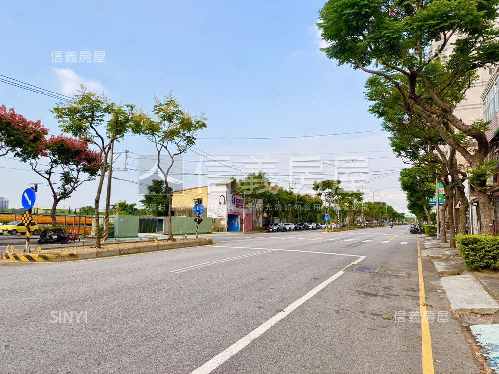 中壢。面公園。獨院別墅房屋室內格局與周邊環境