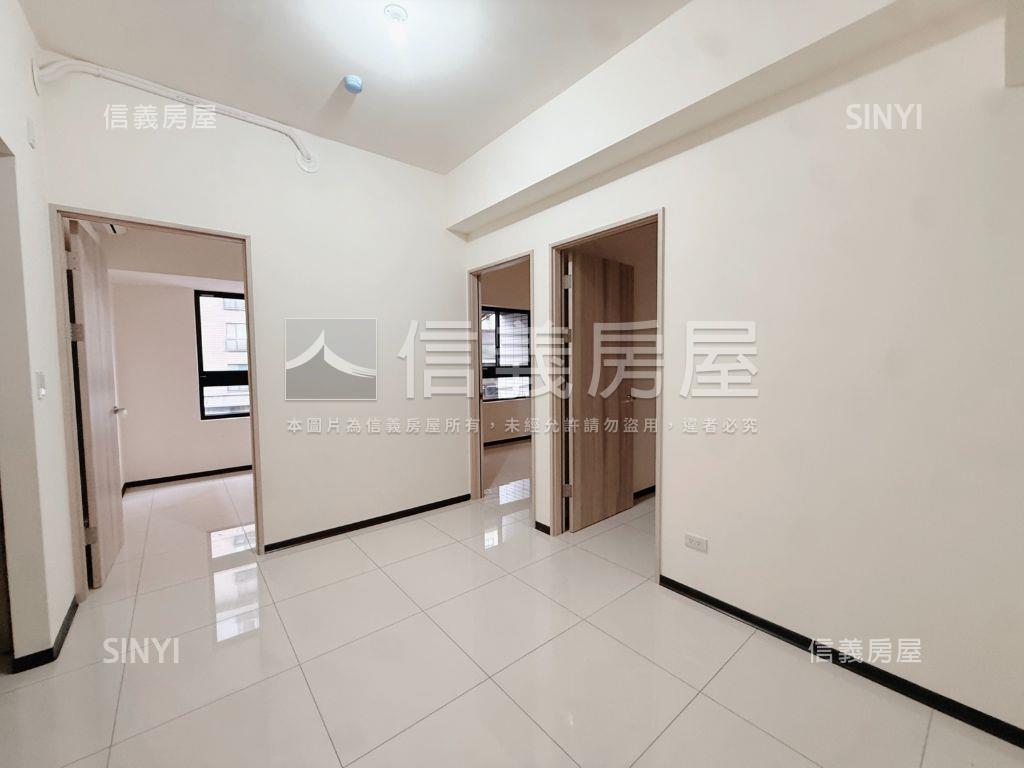 七張捷運三房新屋房屋室內格局與周邊環境