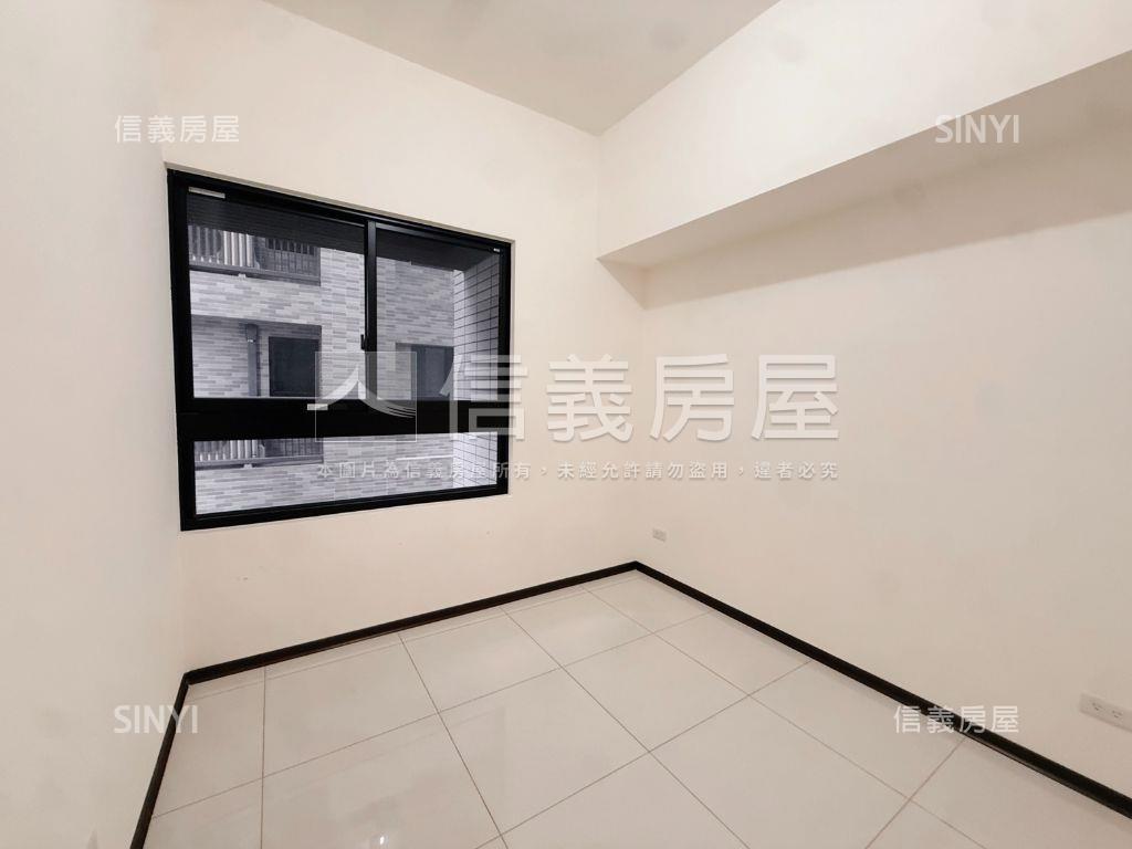 七張捷運三房新屋房屋室內格局與周邊環境